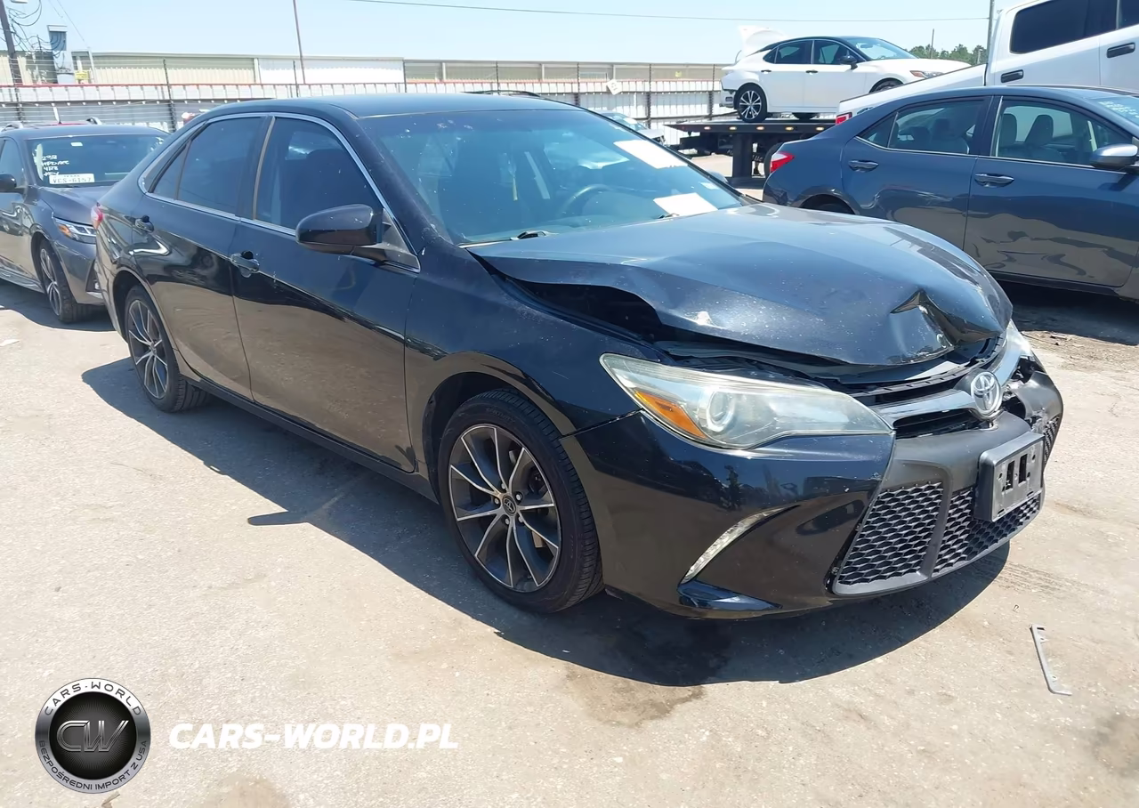 2015 Toyota Camry Xse