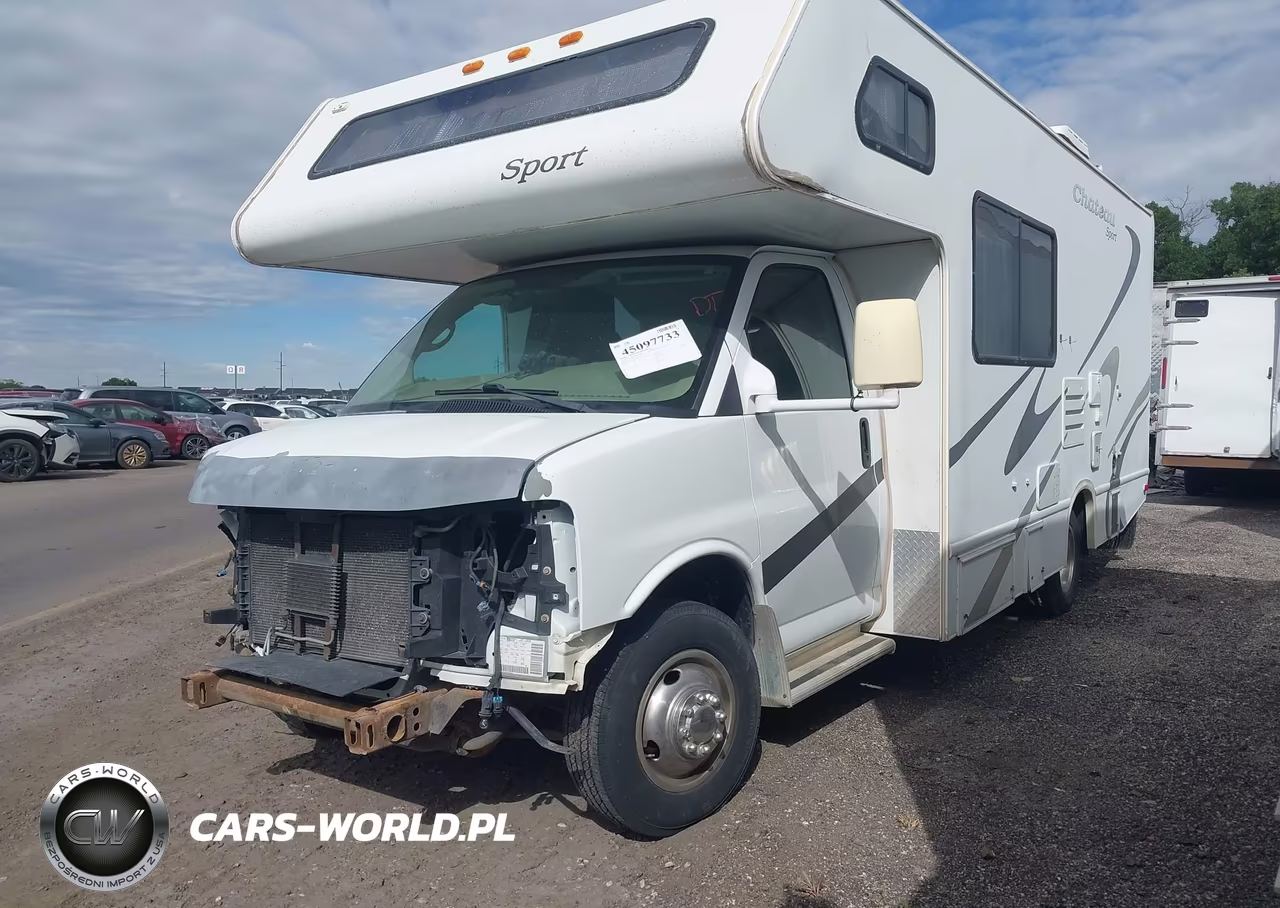 2004 Chevrolet Express Cutaway Base W-C7L-C7N VIN:1GBJG31U841246236 - 2