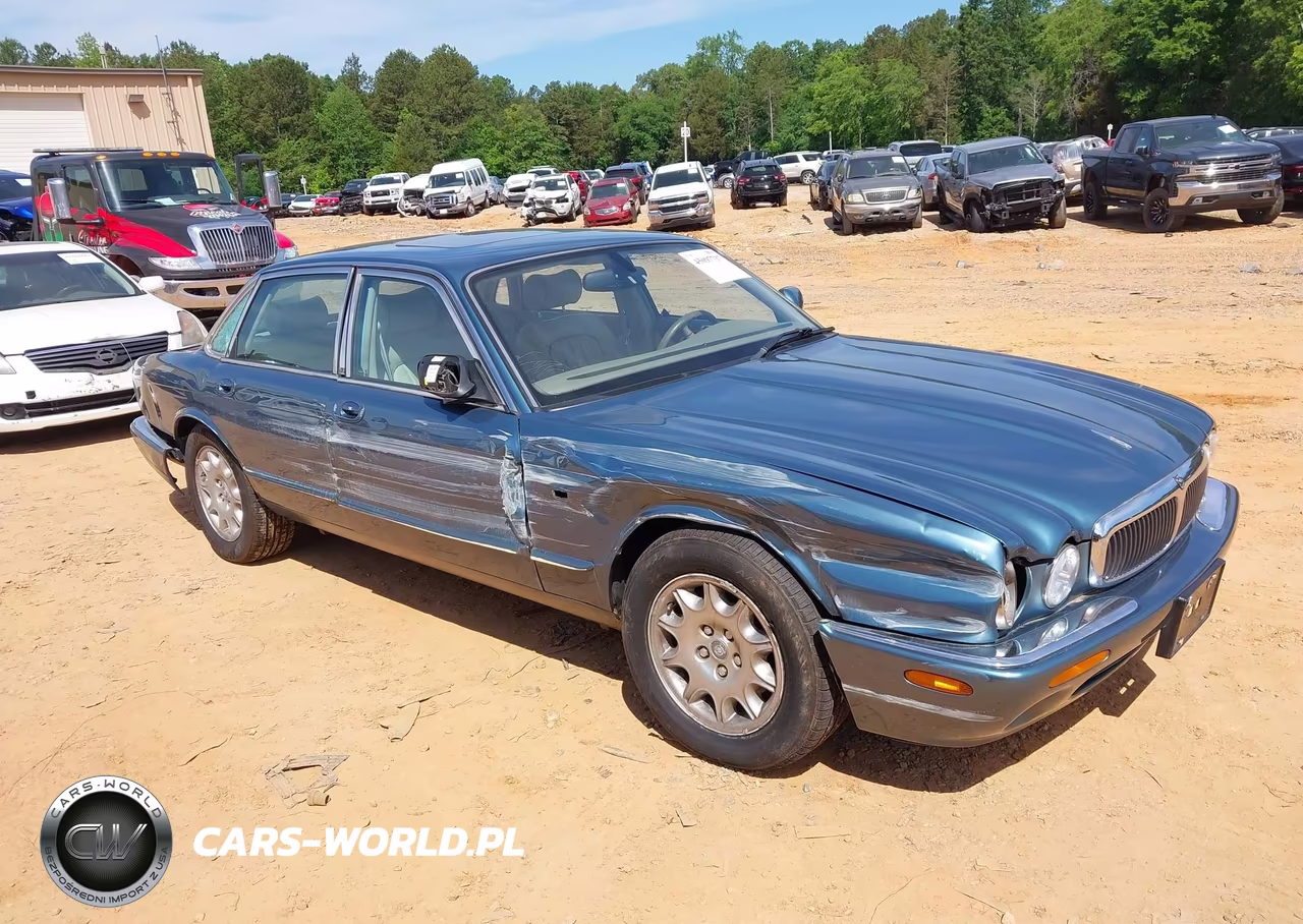 2001 Jaguar Xj8