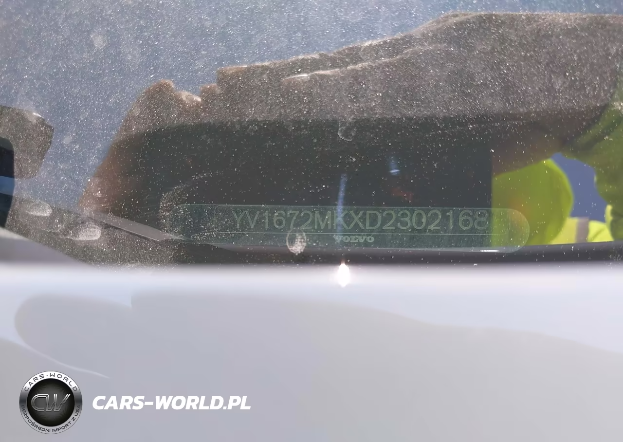 2013 Volvo C30 T5-T5 Platinum-T5 Premier-T5 Premier Plus-T5 R-Design-T5 R-Design Platinum-T5 R-Design Premier VIN:YV1672MKXD2302168 - 18