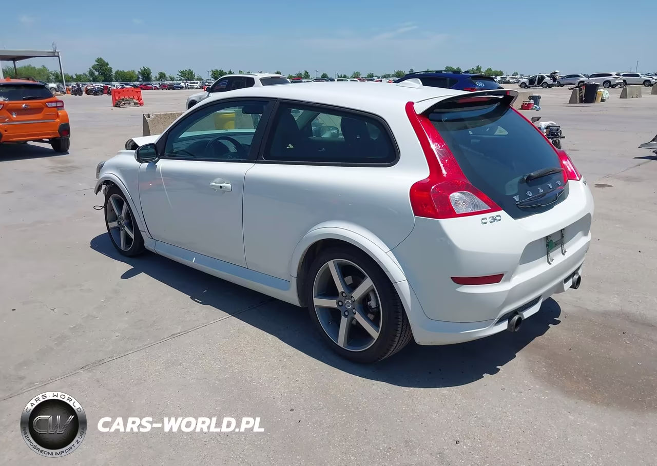 2013 Volvo C30 T5-T5 Platinum-T5 Premier-T5 Premier Plus-T5 R-Design-T5 R-Design Platinum-T5 R-Design Premier VIN:YV1672MKXD2302168 - 3