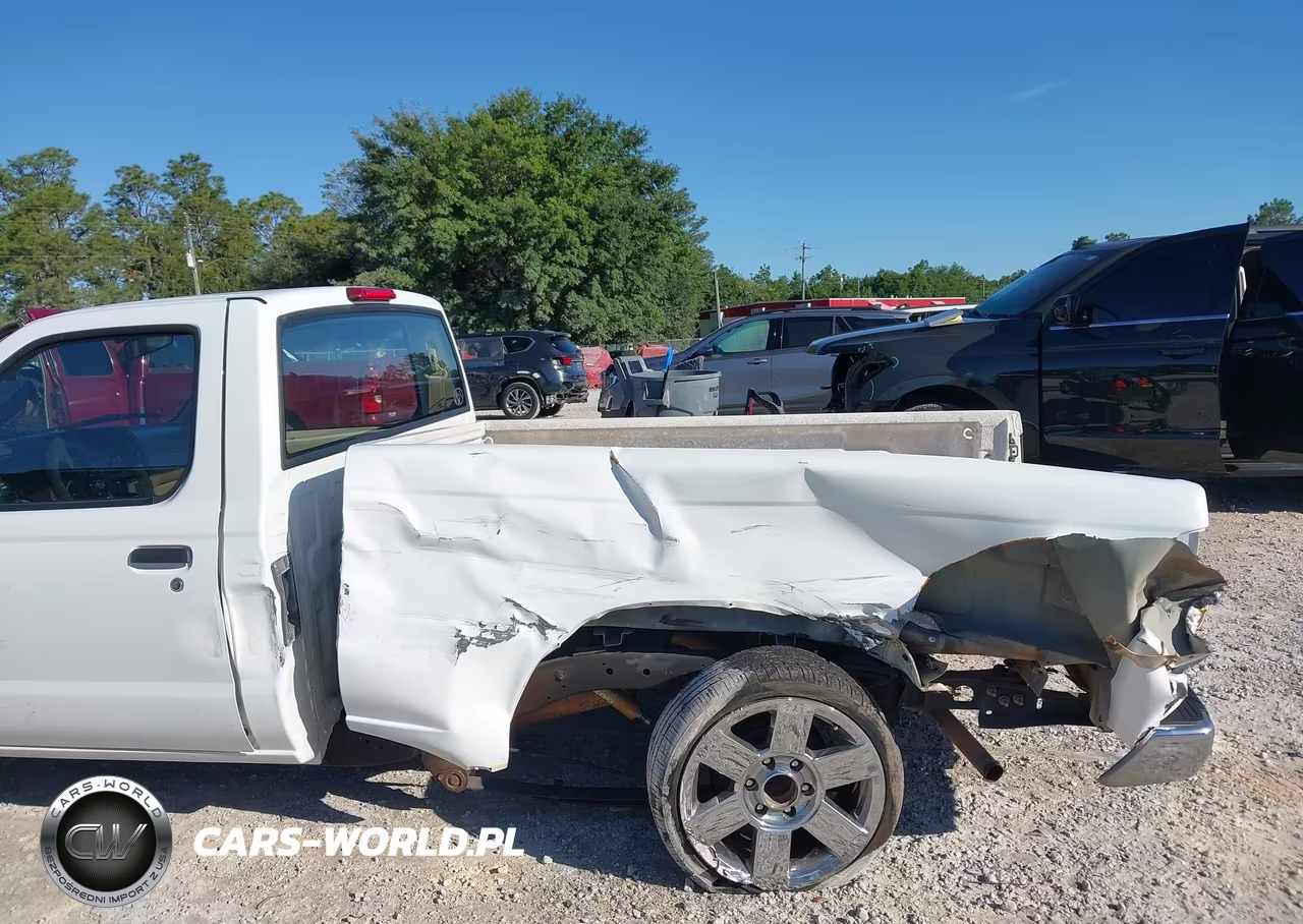 1999 Nissan Frontier Xe VIN:1N6DD21S9XC330792 - 6