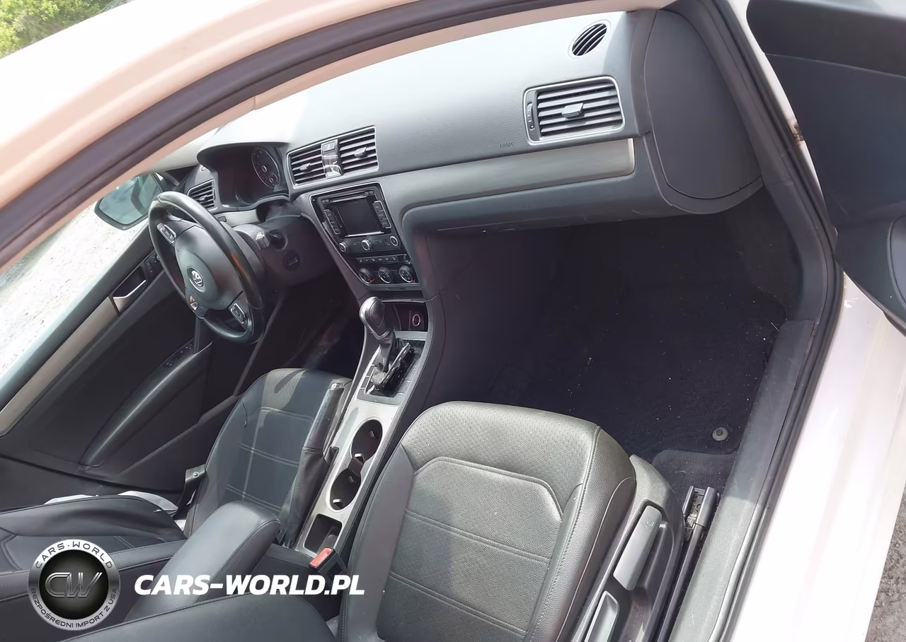 2014 Volkswagen Passat 1.8T Se VIN:1VWBT7A38EC111917 - 5