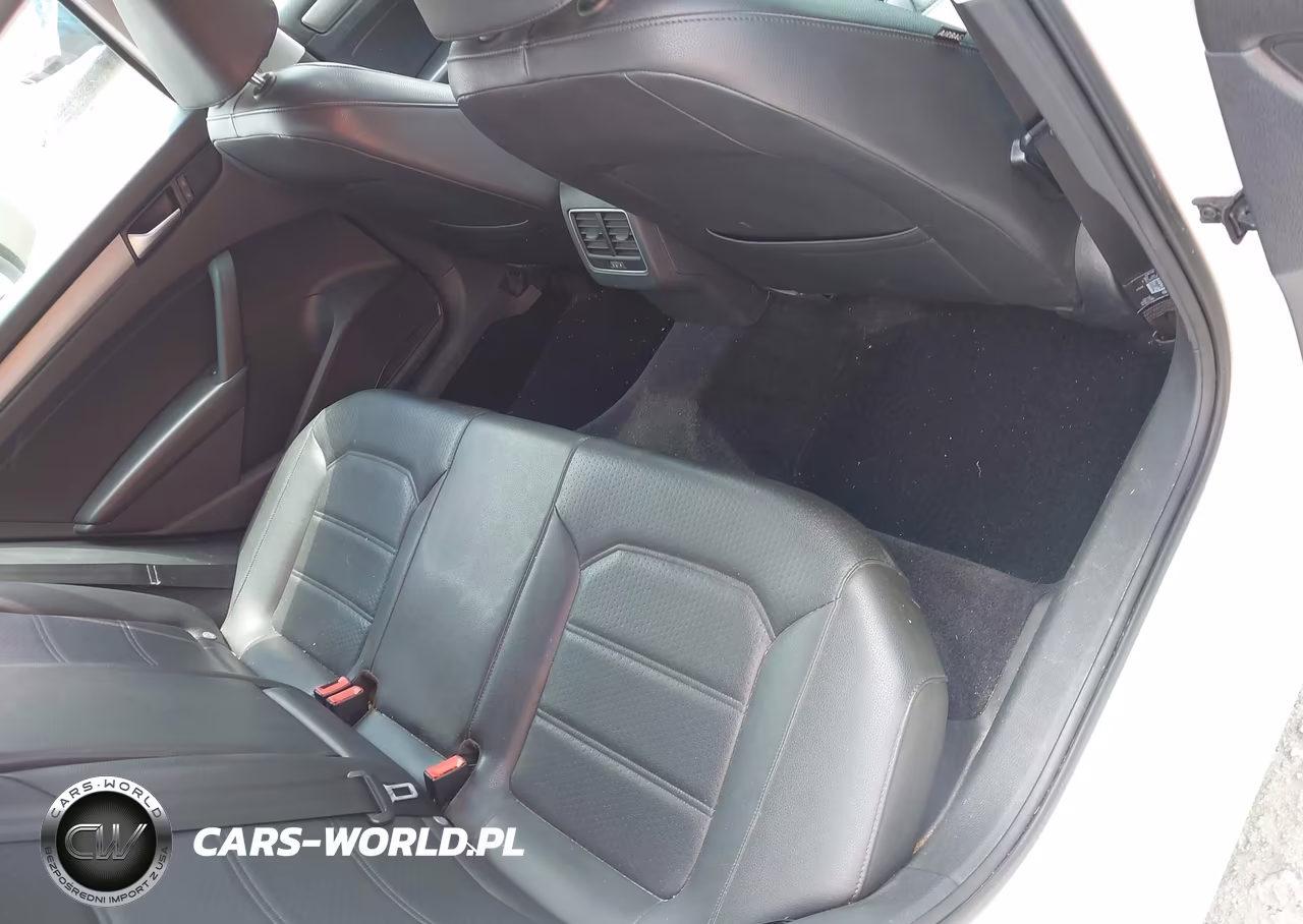 2014 Volkswagen Passat 1.8T Se VIN:1VWBT7A38EC111917 - 8