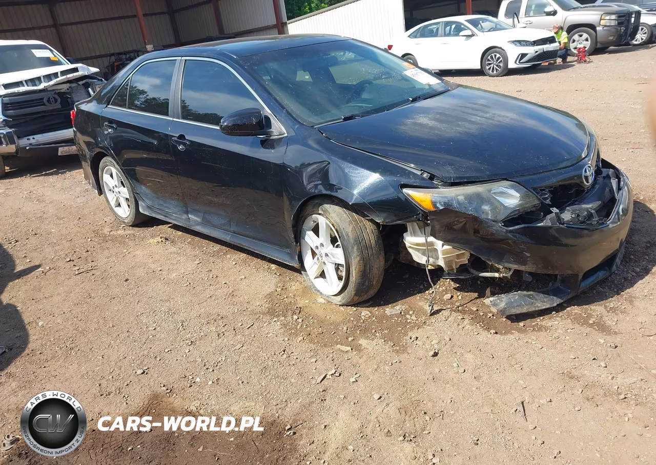 2012 Toyota Camry Se – zdjęcie 1 z 16