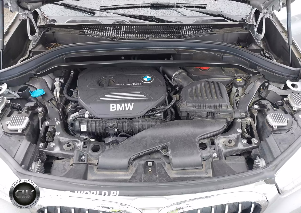 2017 BMW X1 xDrive28I VIN:WBXHT3C33H5F76333 - 10
