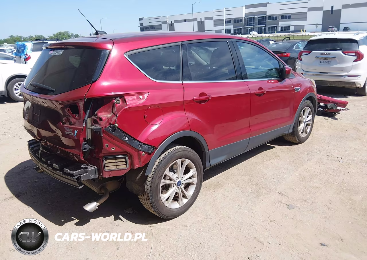 2017 Ford Escape Se VIN:1FMCU0GD6HUA38407 - 4