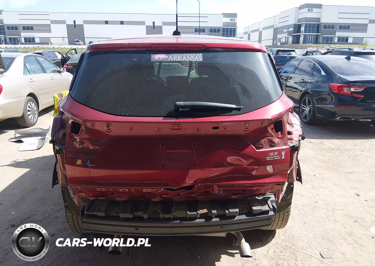 2017 Ford Escape Se VIN:1FMCU0GD6HUA38407 - 6
