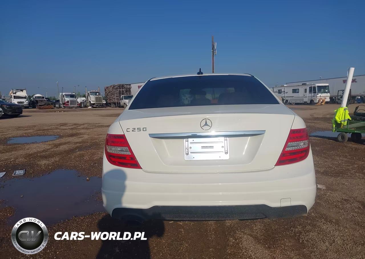 2012 Mercedes-Benz C 250 Luxury-Sport VIN:WDDGF4HB6CA609284 - 16