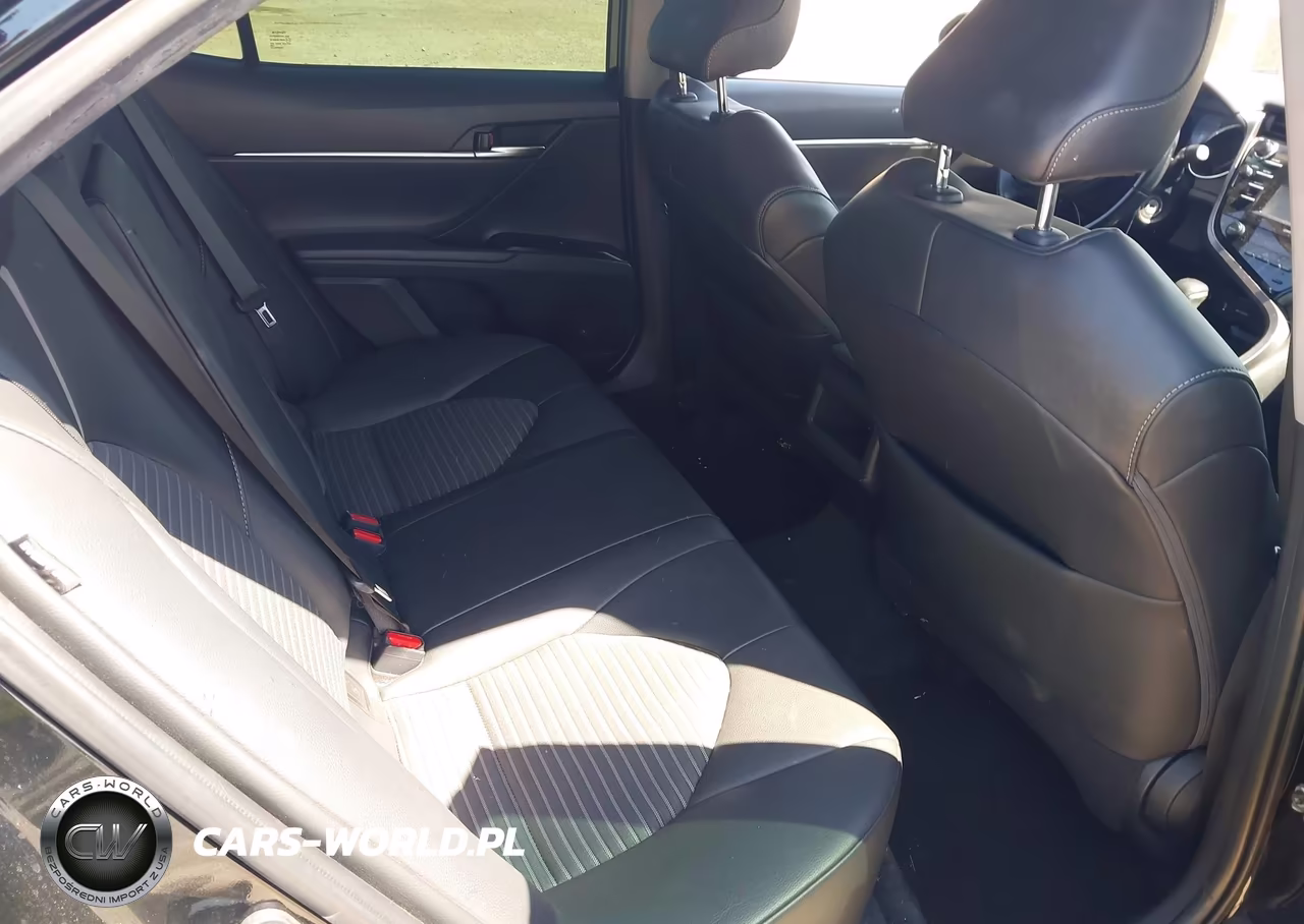 2020 Toyota Camry Se Nightshade Edition VIN:4T1G11AKXLU359964 - 8