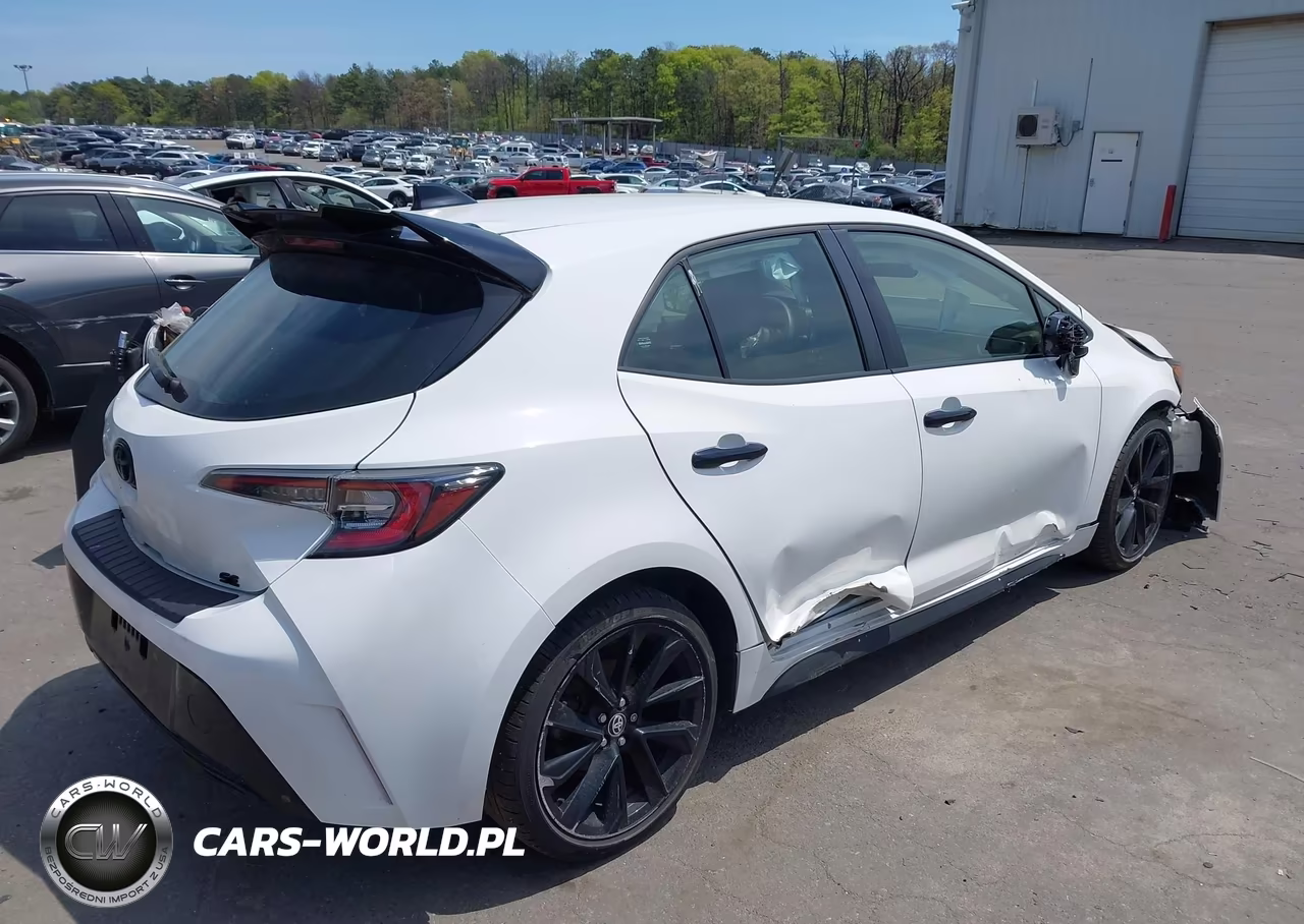 2022 Toyota Corolla Se Nightshade Edition VIN:JTND4MBE1N3174585 - 4