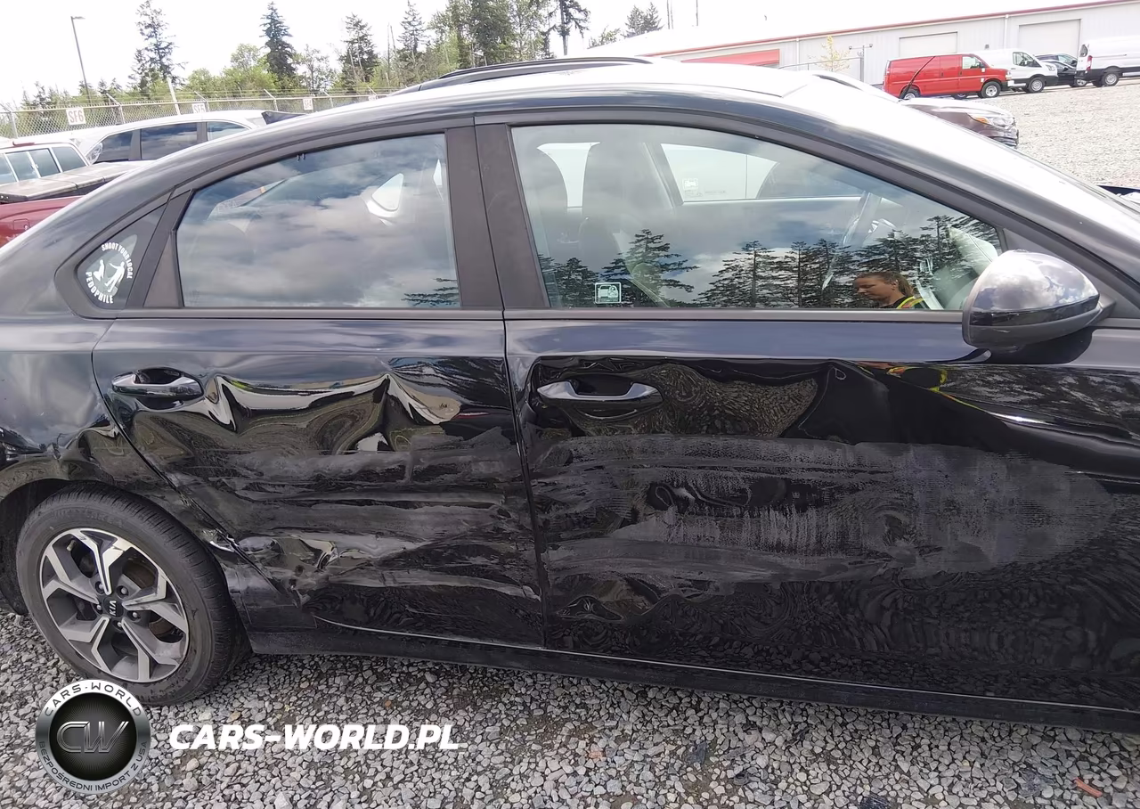 2020 Kia Forte Lxs VIN:3KPF24AD9LE157308 - 6