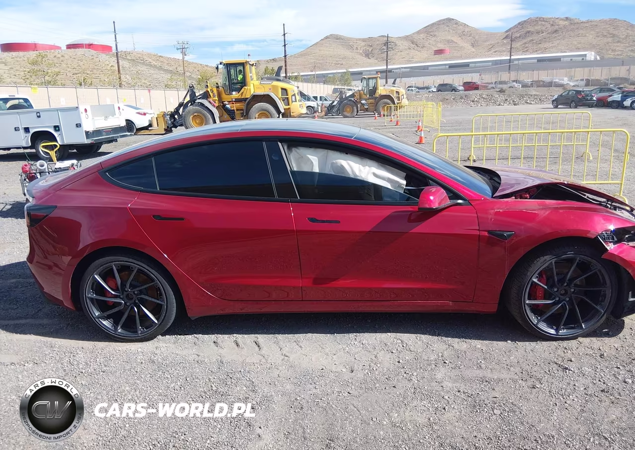 2025 Tesla Model 3 Performance All-Wheel Drive VIN:5YJ3E1ET3SF072905 - 14