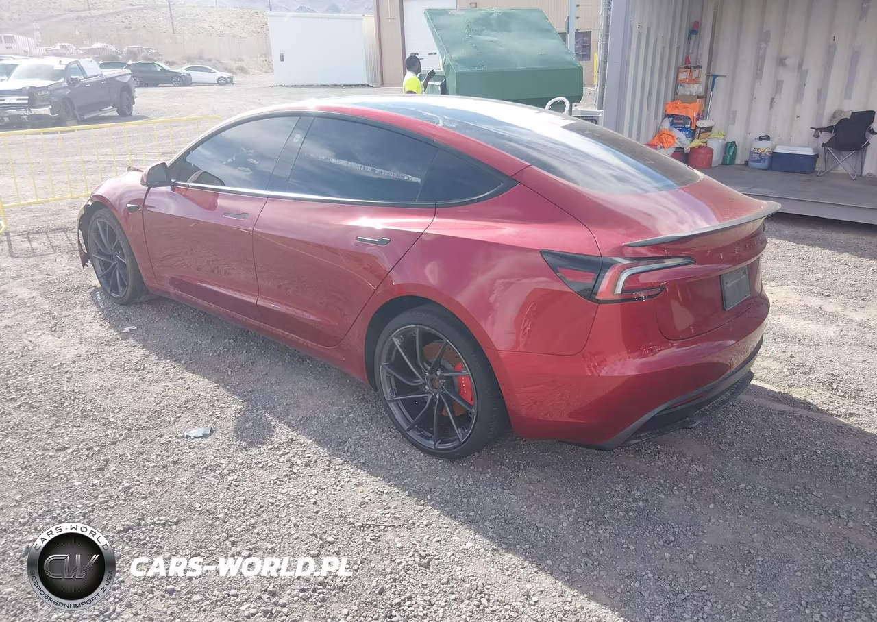 2025 Tesla Model 3 Performance All-Wheel Drive VIN:5YJ3E1ET3SF072905 - 3