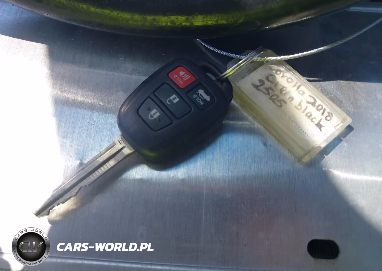 2018 Toyota Corolla Se VIN:5YFBURHE2JP839611 - 11