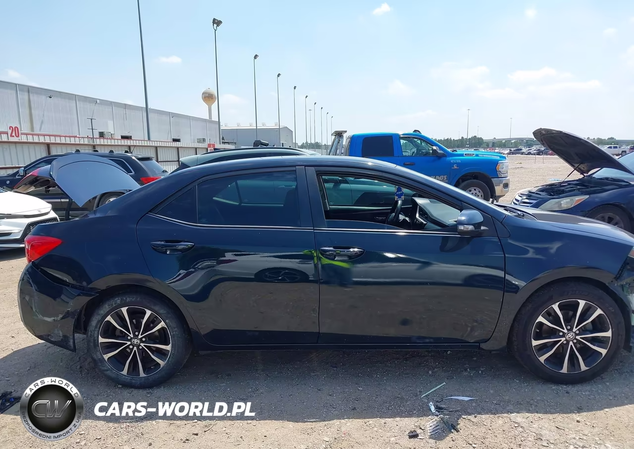 2018 Toyota Corolla Se VIN:5YFBURHE2JP839611 - 14