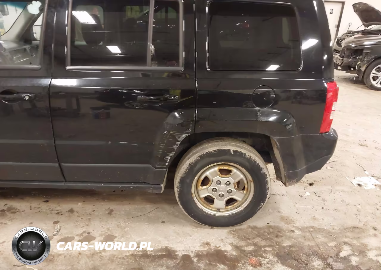 2016 Jeep Patriot Sport VIN:1C4NJPBAXGD688271 - 6