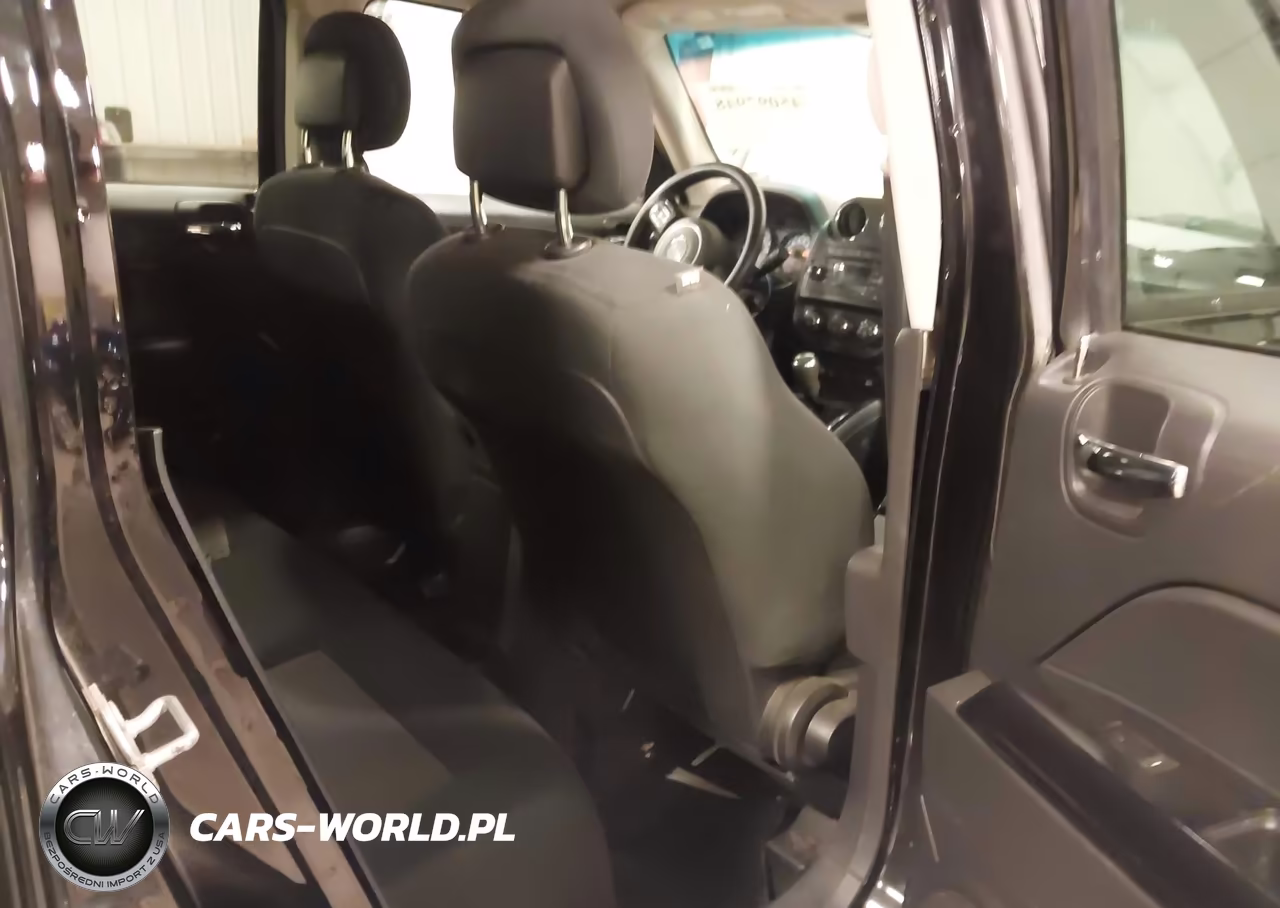 2016 Jeep Patriot Sport VIN:1C4NJPBAXGD688271 - 8