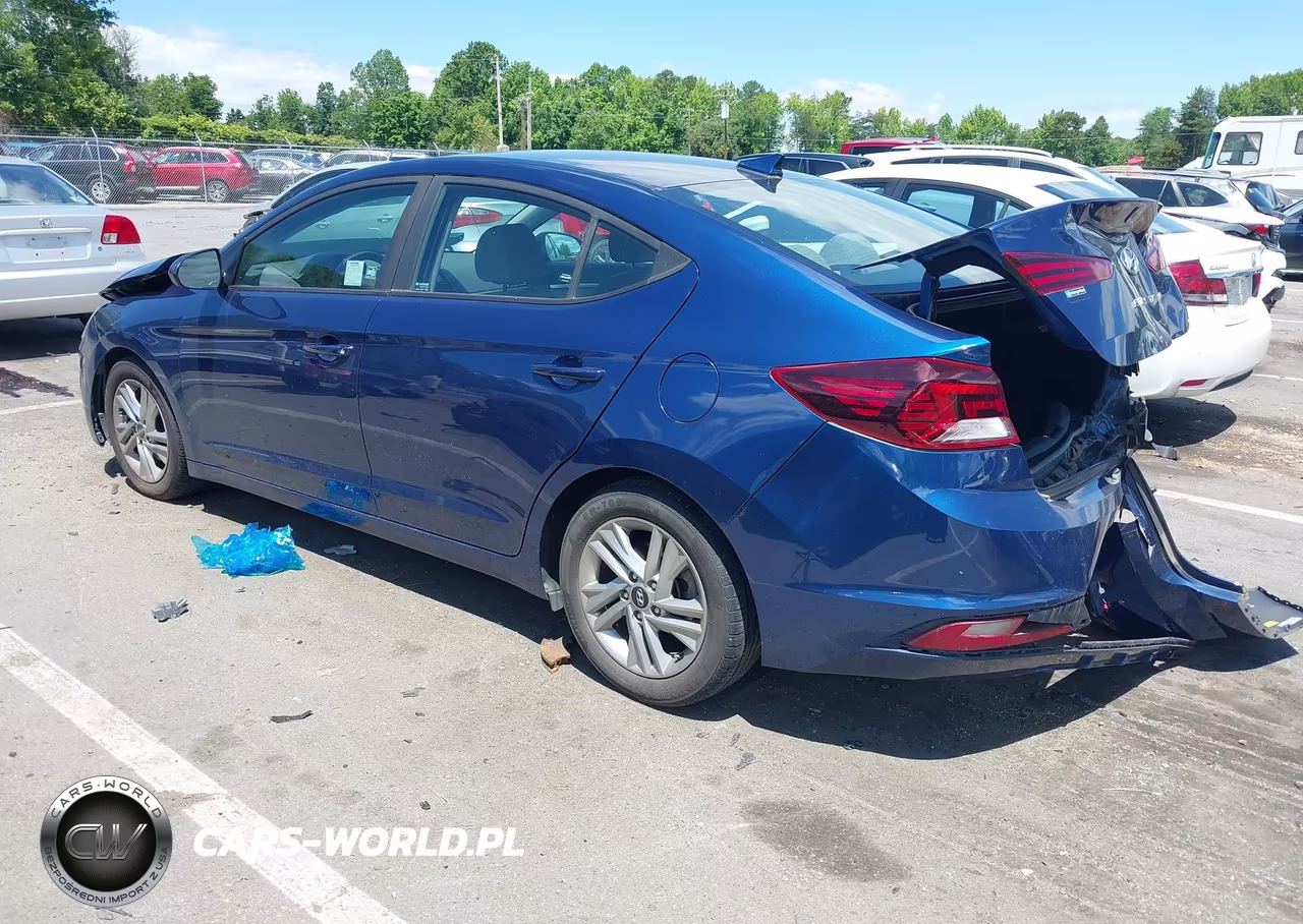 2020 Hyundai Elantra Sel VIN:5NPD84LF0LH583565 - 3