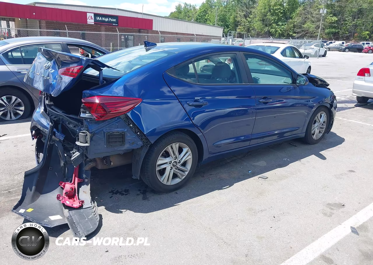 2020 Hyundai Elantra Sel VIN:5NPD84LF0LH583565 - 4