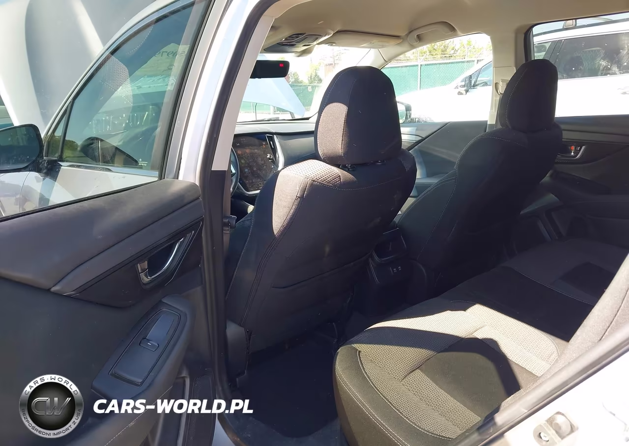 2020 Subaru Outback Premium VIN:4S4BTACC0L3216876 - 8