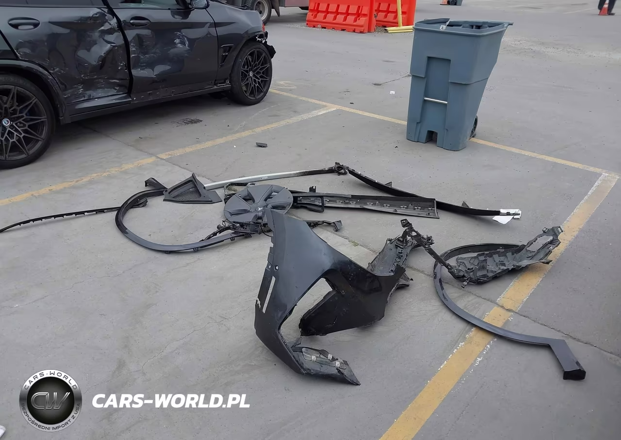 2022 BMW X4 M VIN:5YM23EC03N9K31784 - 11