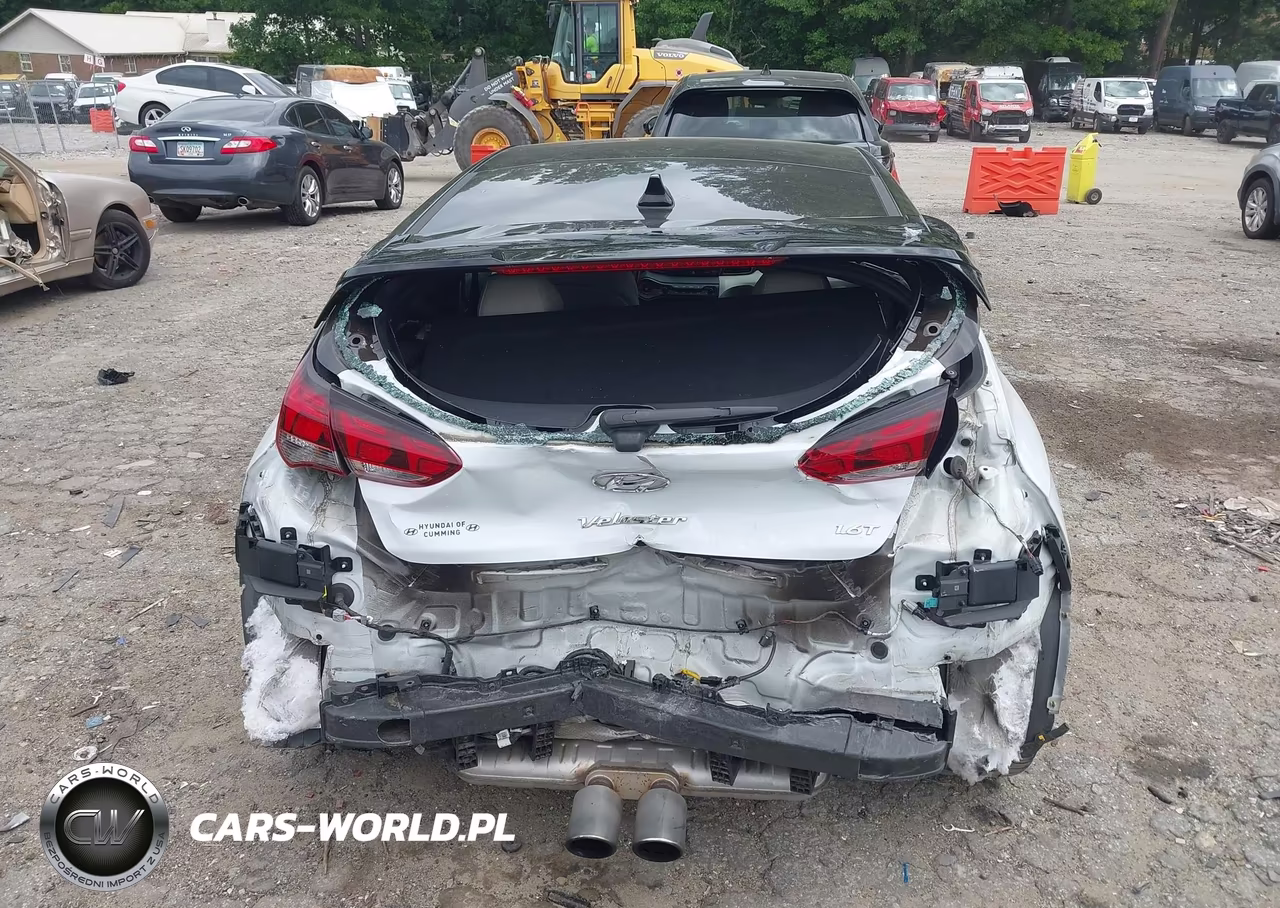 2020 Hyundai Veloster Turbo Ultimate VIN:KMHTH6AB3LU031843 - 16