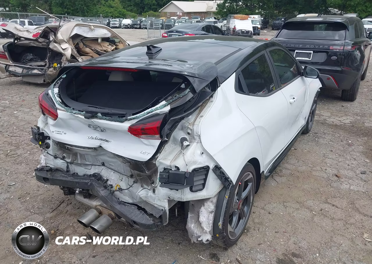 2020 Hyundai Veloster Turbo Ultimate VIN:KMHTH6AB3LU031843 - 4