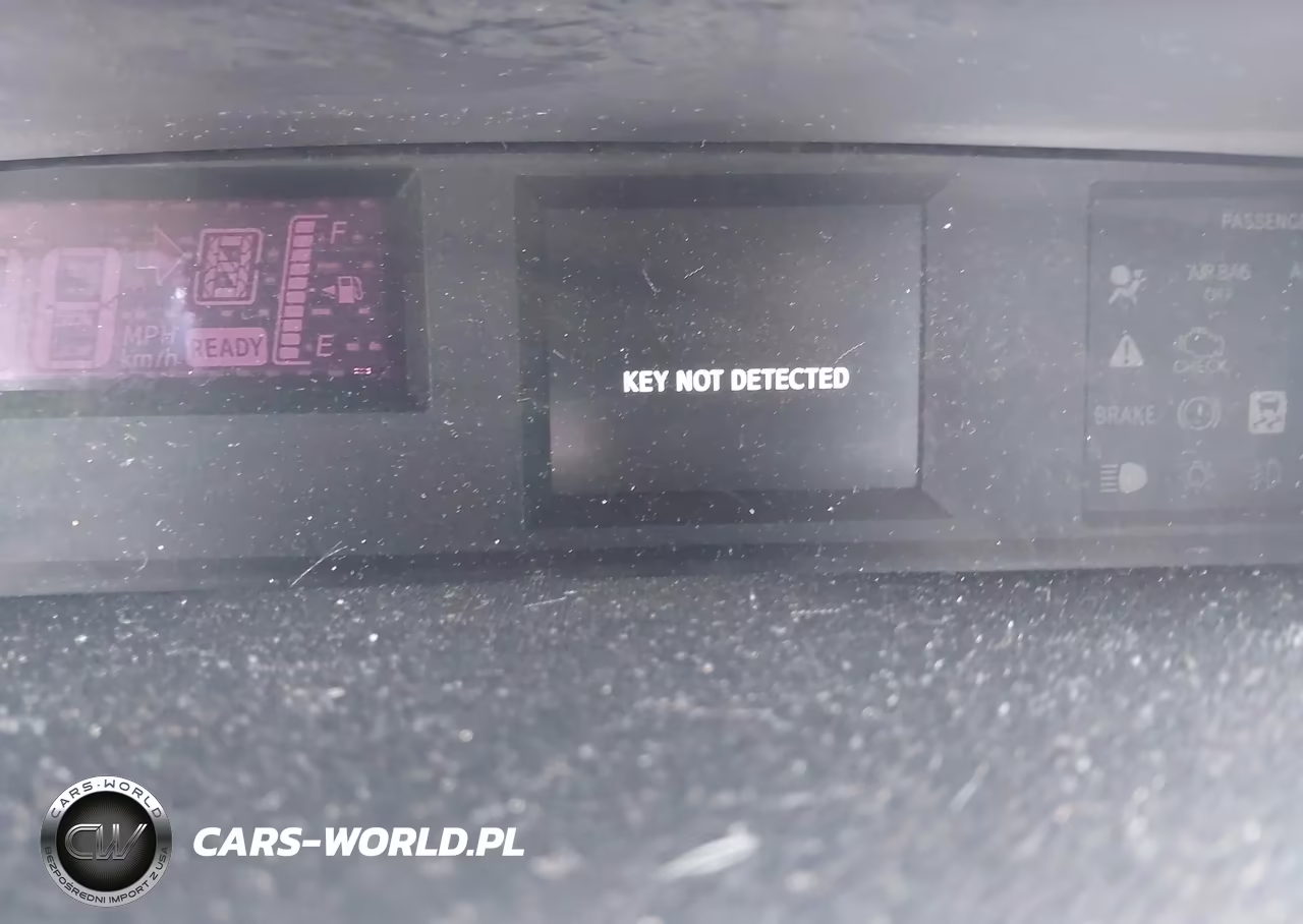 2014 Toyota Prius C Three VIN:JTDKDTB3XE1076493 - 14