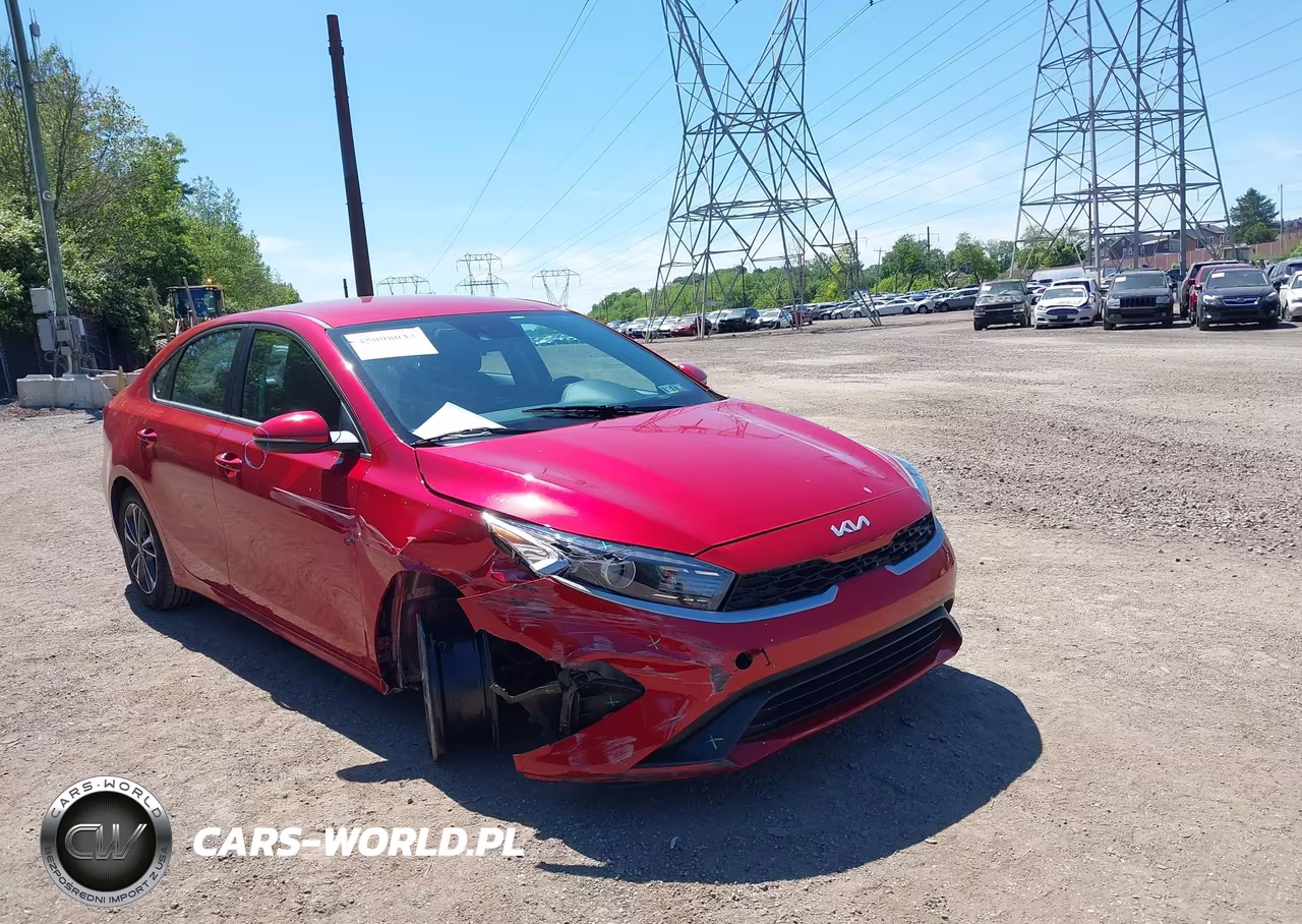 2023 Kia Forte Lxs – zdjęcie 1 z 17