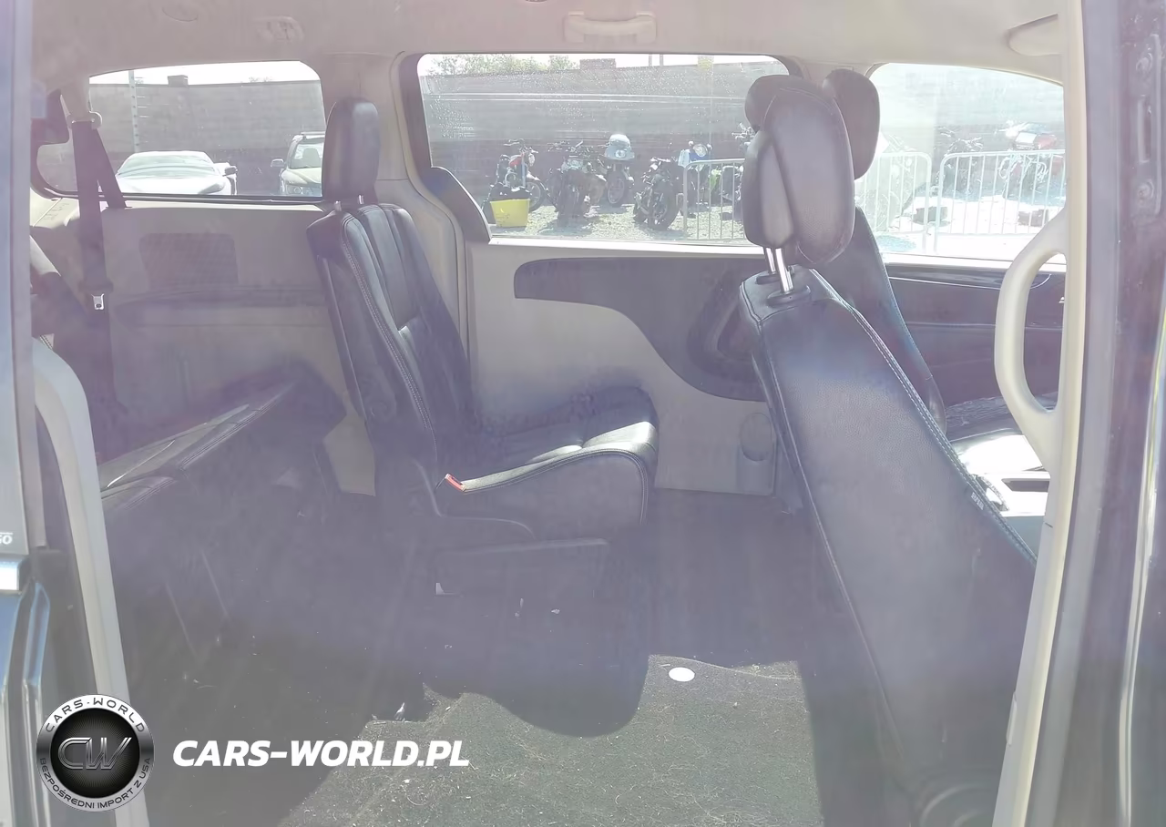2014 Chrysler Town & Country Touring VIN:2C4RC1BG9ER217414 - 8