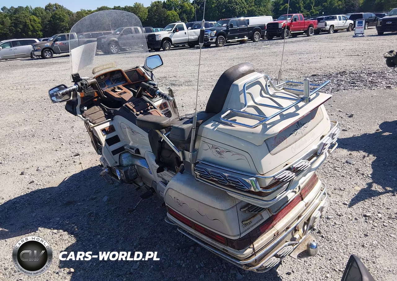 1990 Honda Gl1500 Se VIN:1HFSC2235LA200606 - 3