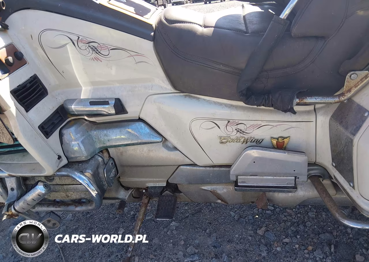1990 Honda Gl1500 Se VIN:1HFSC2235LA200606 - 9