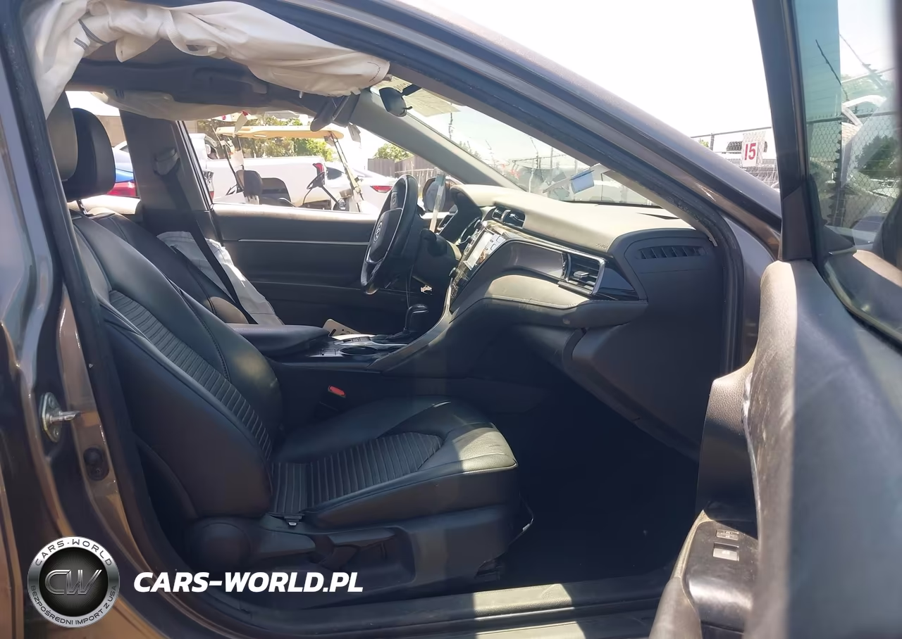 2019 Toyota Camry Hybrid Se VIN:4T1B21HK7KU014404 - 5