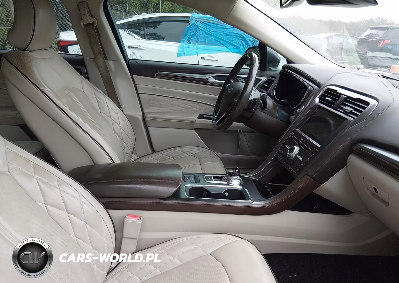 2017 Ford Fusion Platinum VIN:3FA6P0K94HR414630 - 5