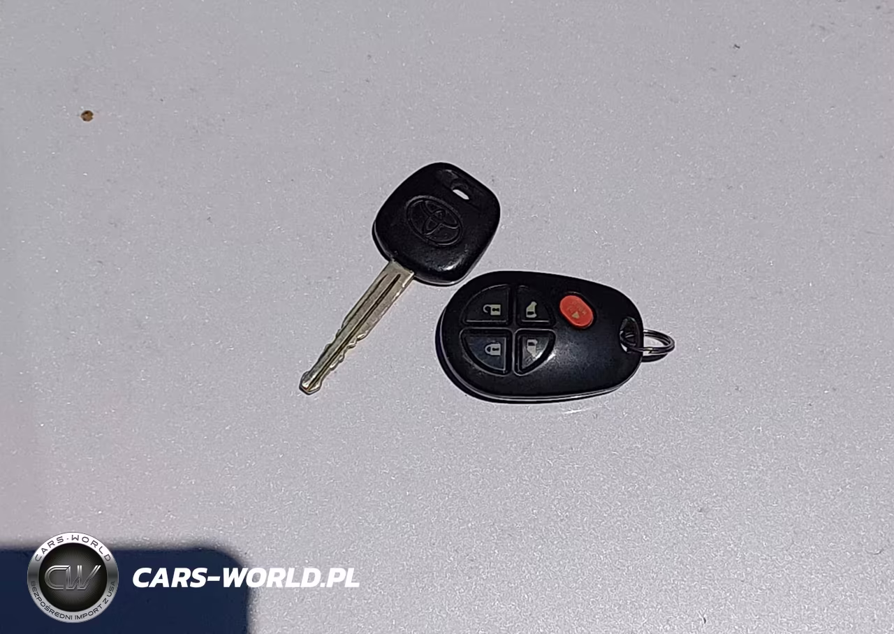 2009 Toyota Sienna Le VIN:5TDZK23C79S275314 - 11