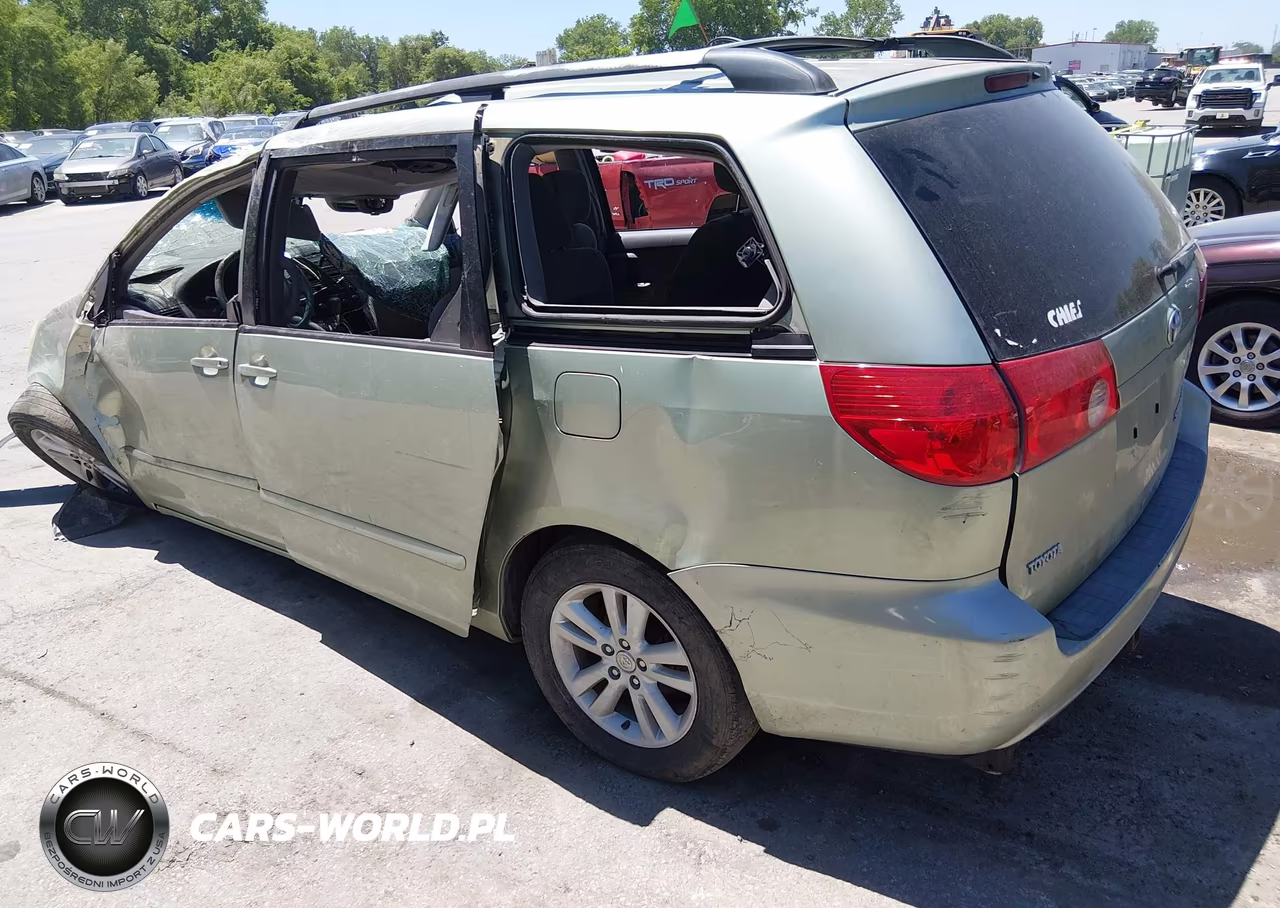 2009 Toyota Sienna Le VIN:5TDZK23C79S275314 - 3