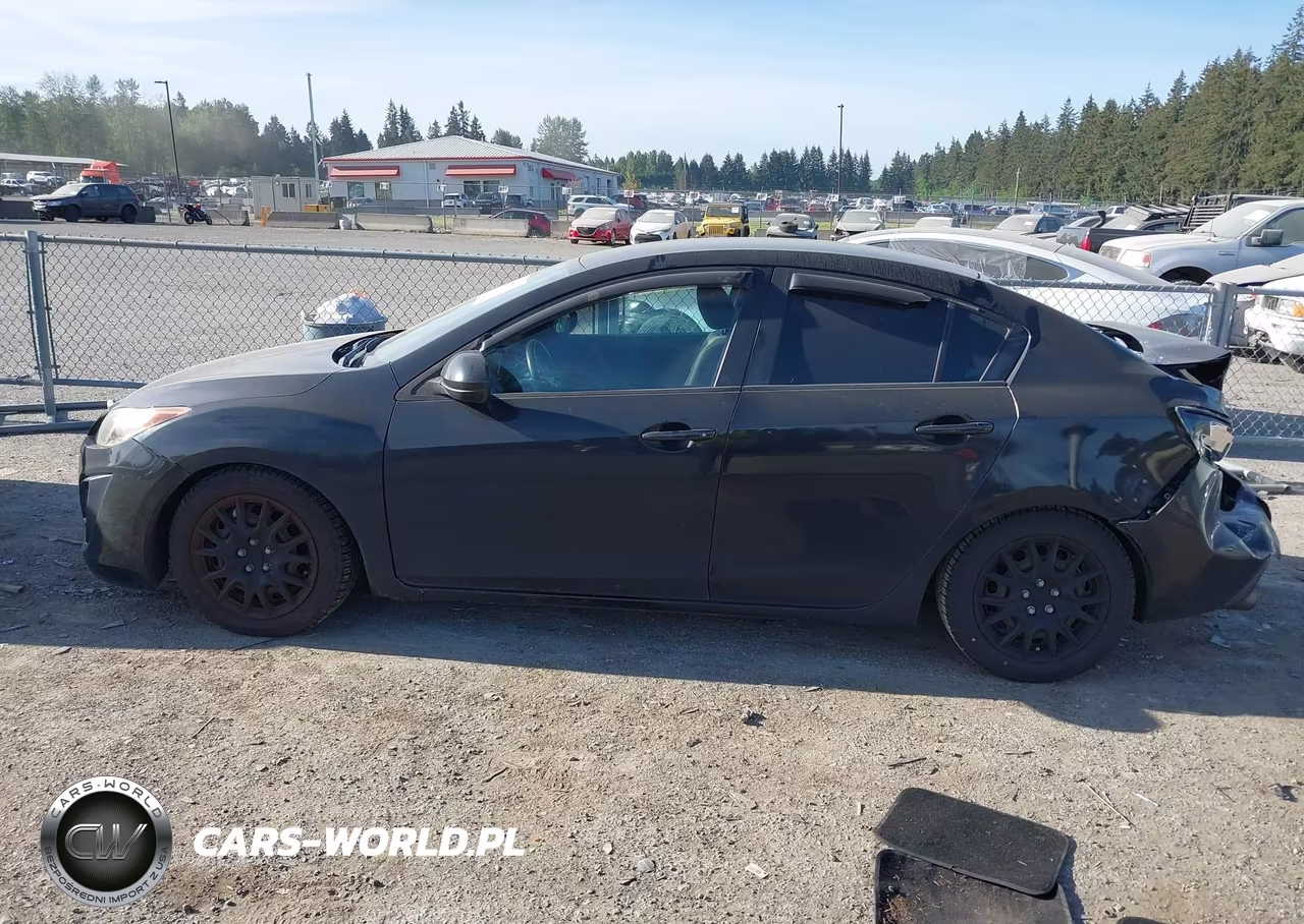 2011 Mazda Mazda3 I Sport VIN:JM1BL1UG9B1474586 - 14