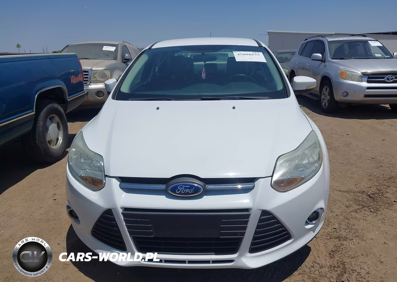 2014 Ford Focus Se VIN:1FADP3F24EL174351 - 6