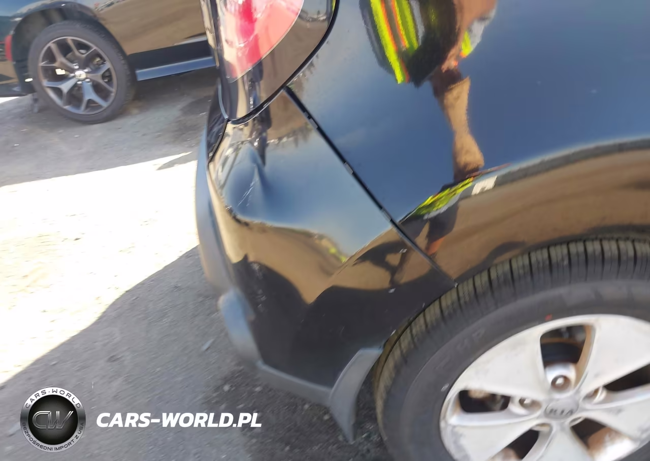 2015 Kia Soul VIN:KNDJN2A23F7759324 - 14