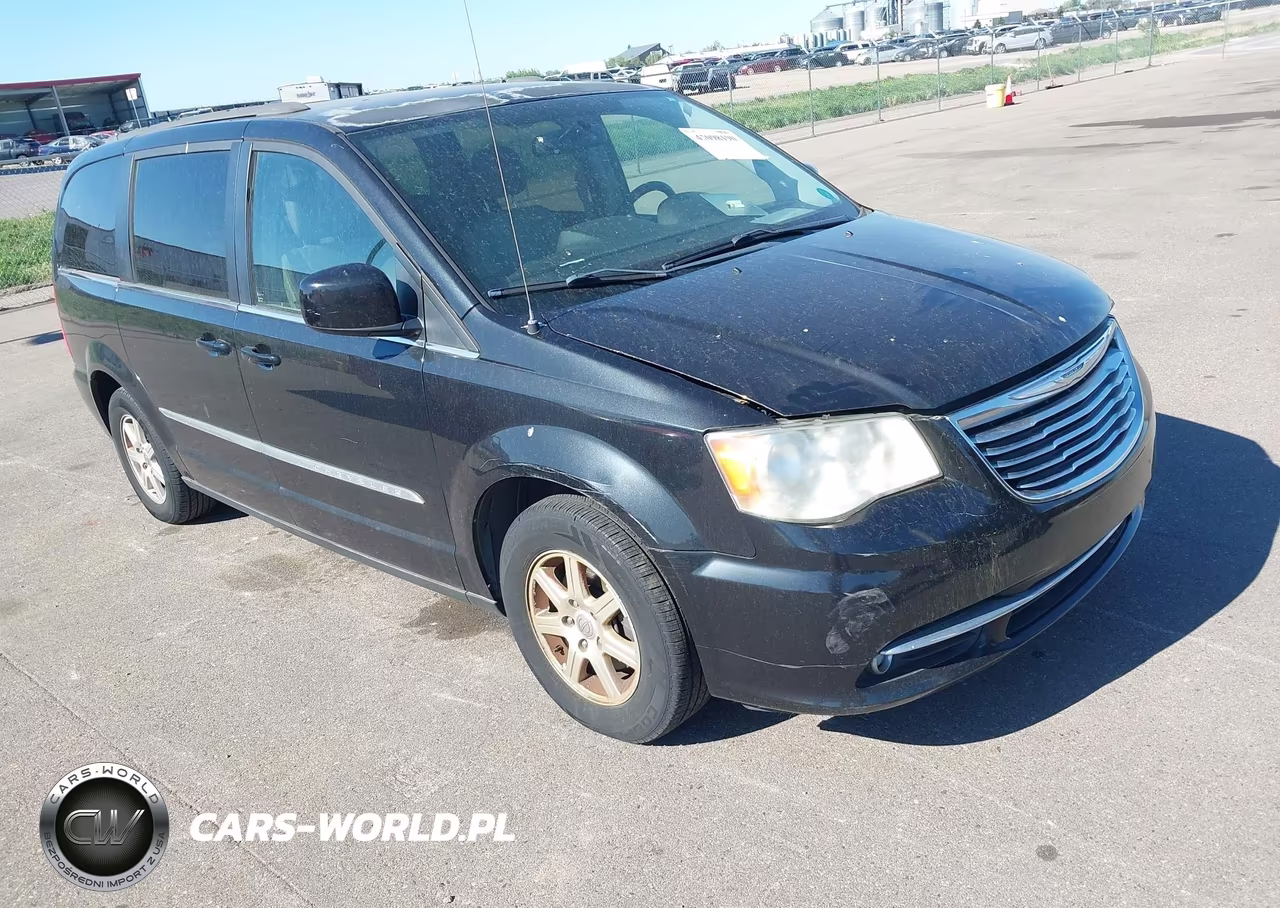 Główne zdjęcie 2013 Chrysler Town & Country Touring