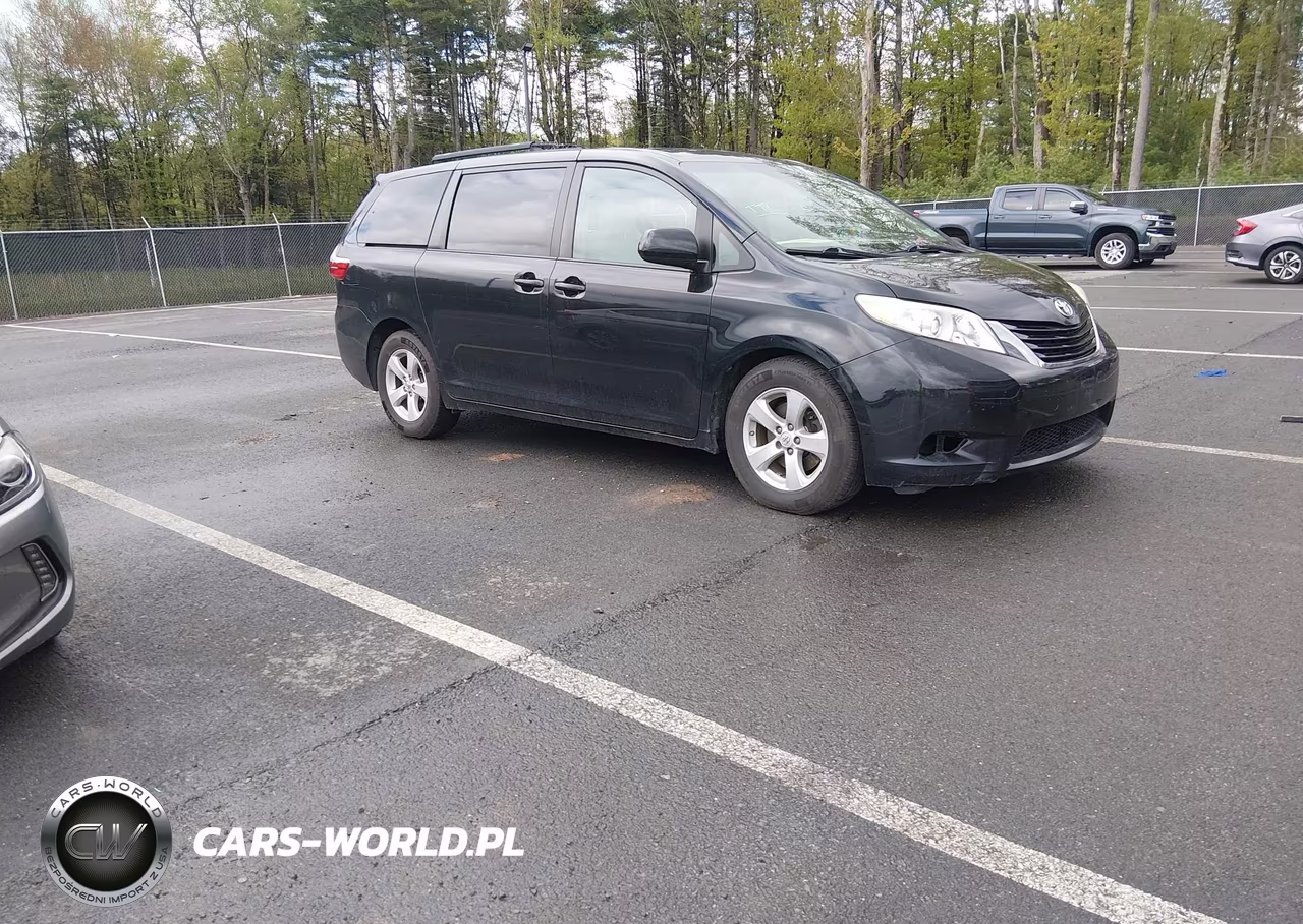 2015 Toyota Sienna Le 8 Passenger – zdjęcie 1 z 16
