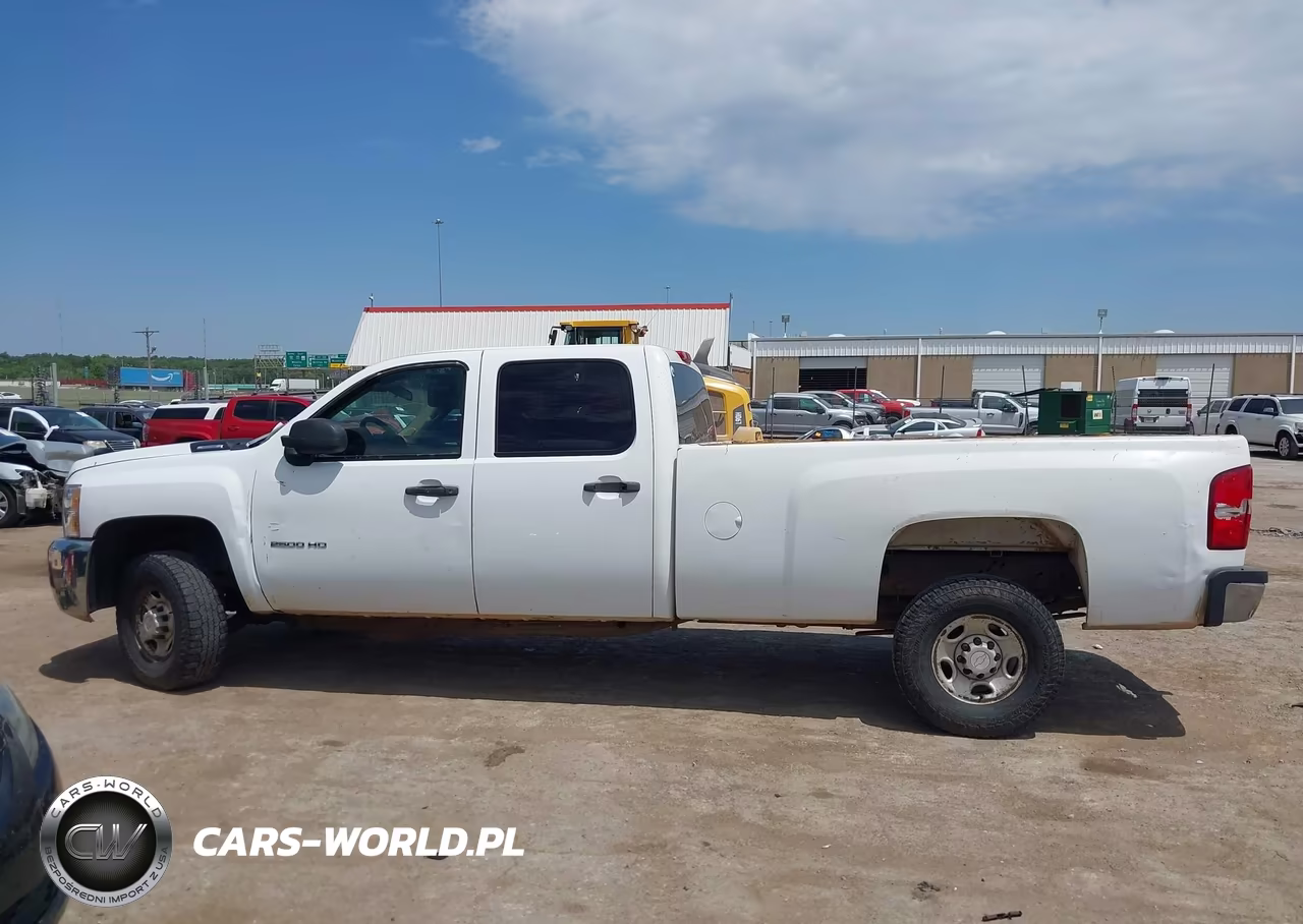 2008 Chevrolet Silverado 2500Hd Work Truck VIN:1GCHC23K88F199262 - 14