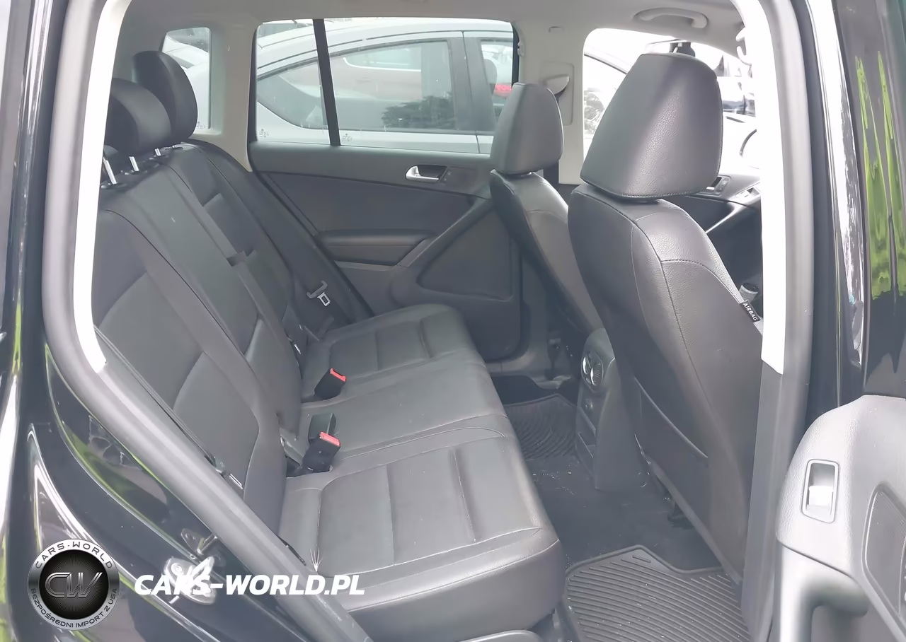 2016 Volkswagen Tiguan Se VIN:WVGAV7AX9GW599204 - 8