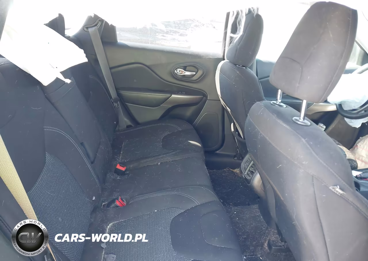 2019 Jeep Cherokee Latitude Fwd VIN:1C4PJLCB6KD187220 - 8