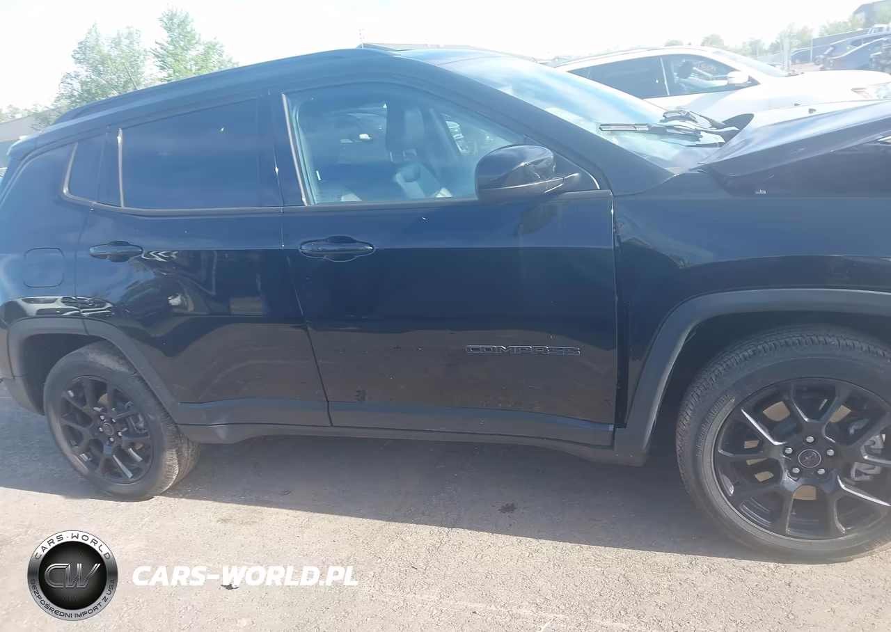2025 Jeep Compass Latitude 4X4 VIN:3C4NJDBN1ST567875 - 13