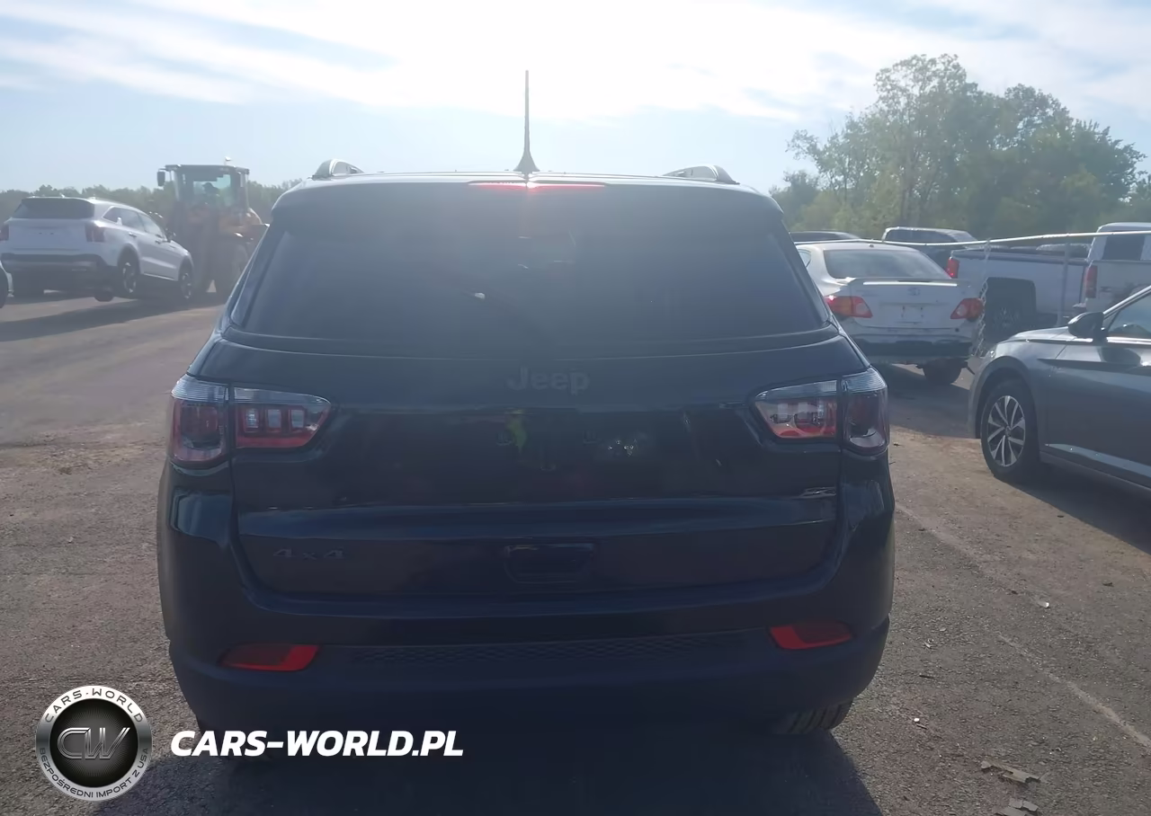 2025 Jeep Compass Latitude 4X4 VIN:3C4NJDBN1ST567875 - 16
