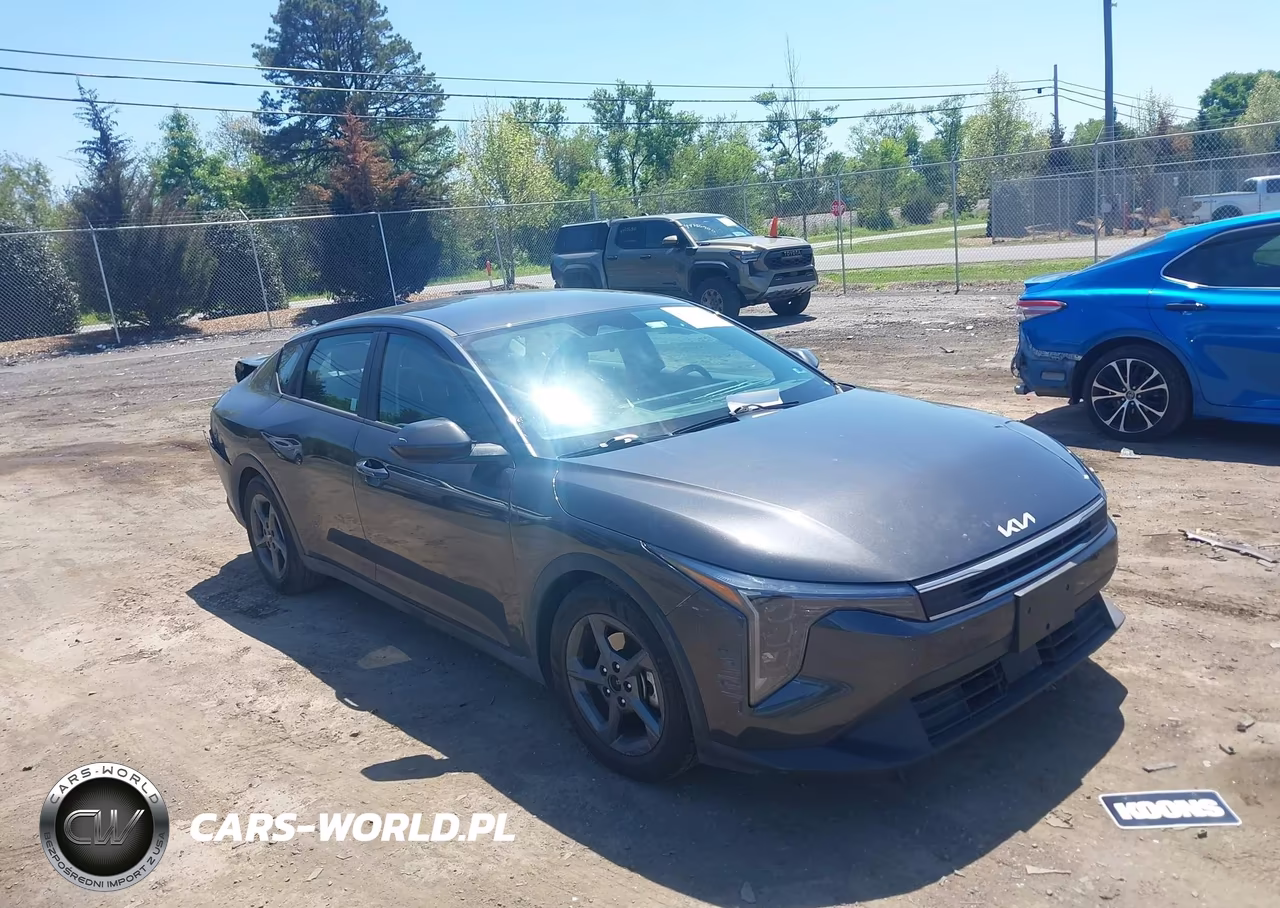 2025 Kia K4 Lxs
