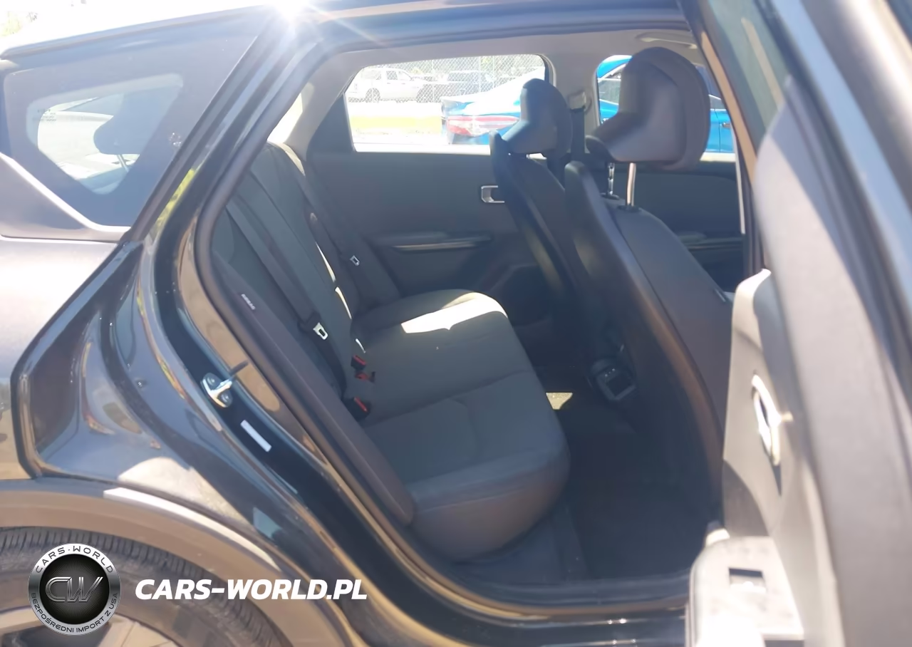 2025 Kia K4 Lxs VIN:3KPFT4DE5SE018244 - 8