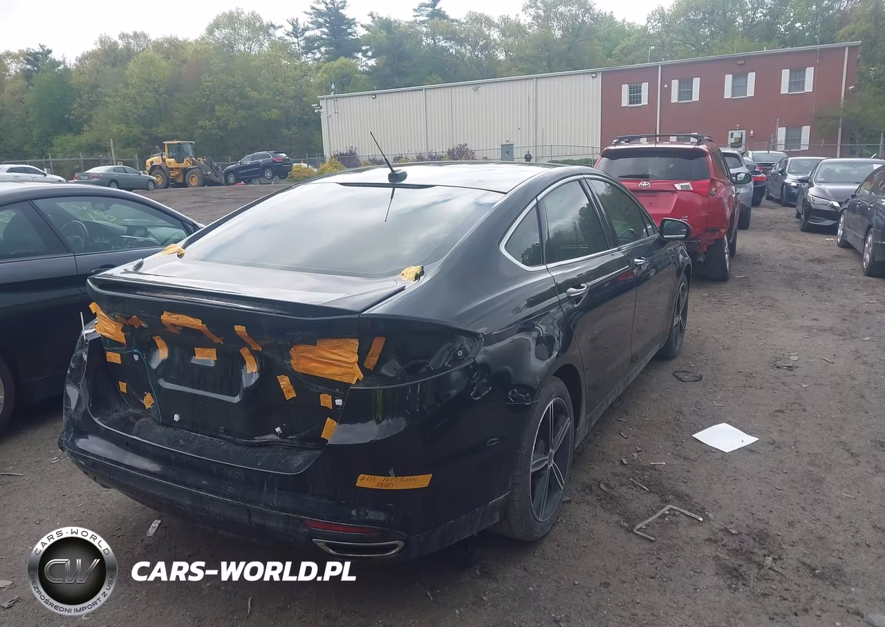 2016 Ford Fusion Titanium VIN:3FA6P0D93GR372821 - 4